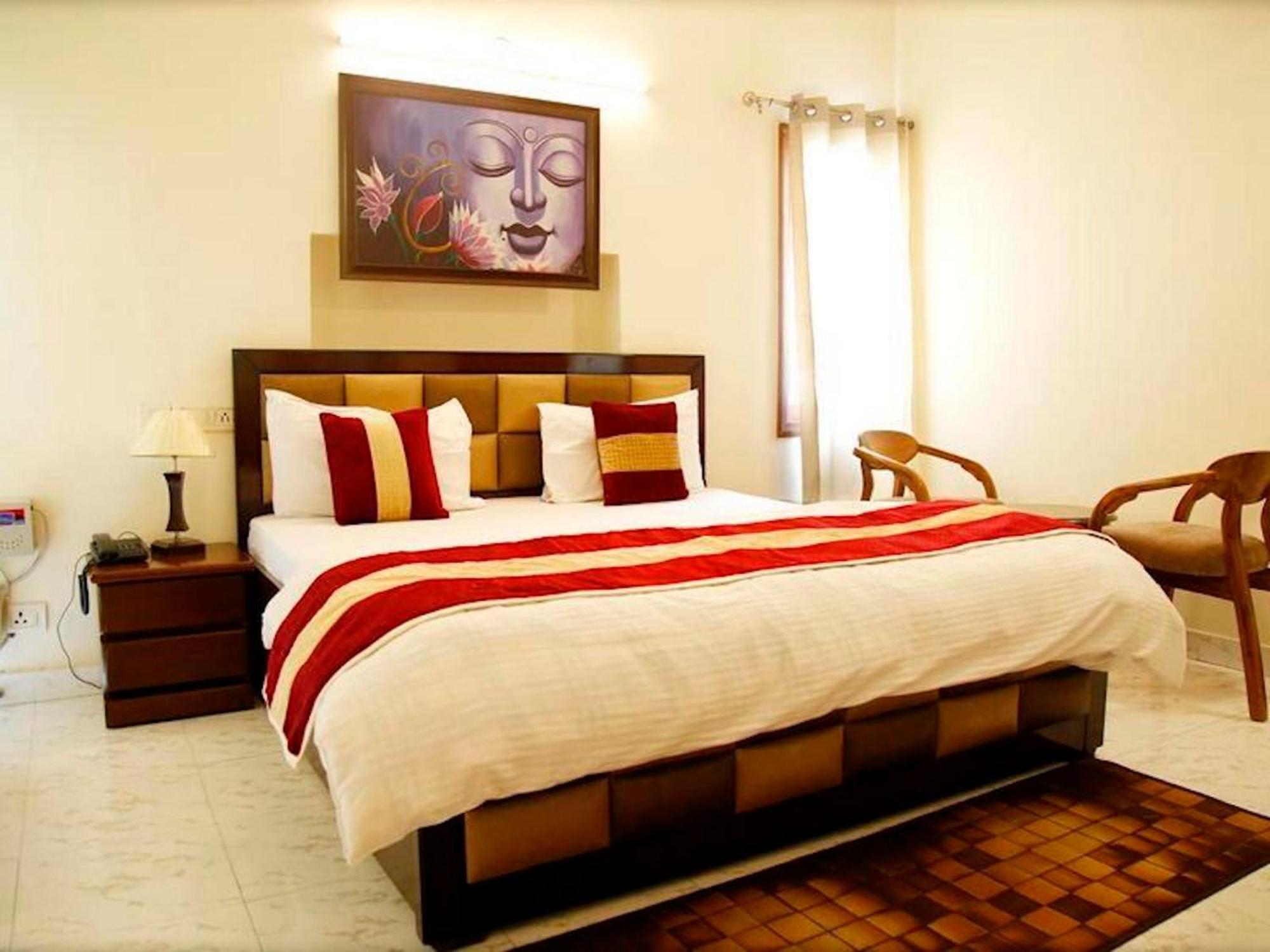 Maplewood Guest House, Neeti Bagh, New Delhiit Is A Boutiqu Guest House - Room 5 Екстер'єр фото